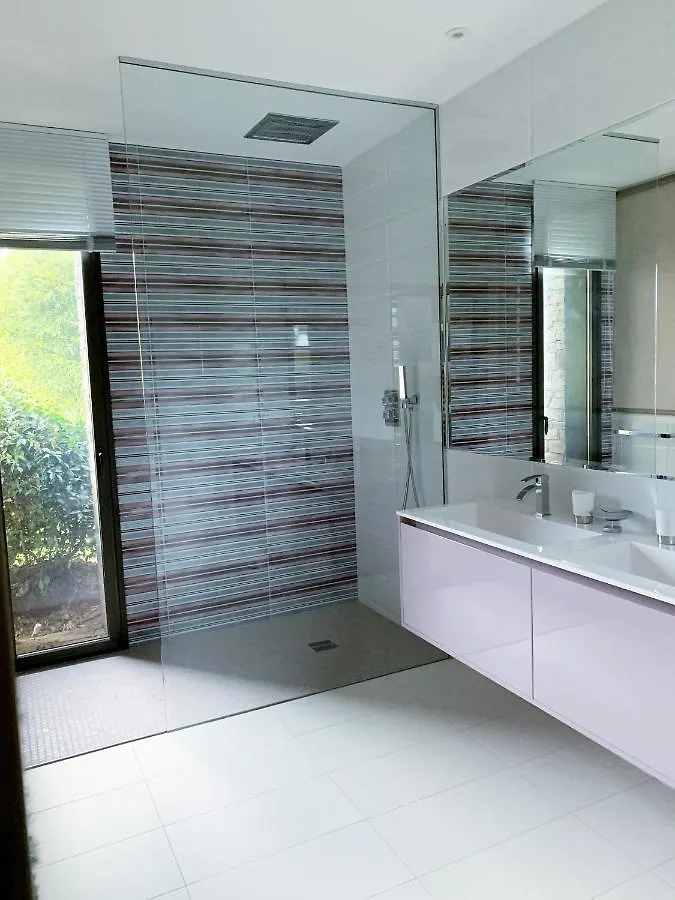 Appartement Regard-Sur-Mer 165M2 4Ch Vue Mer Piscine Carqueiranne