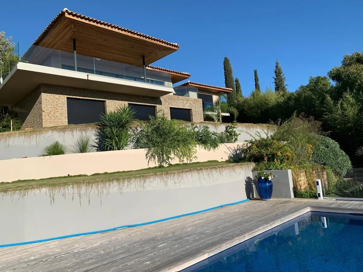 Appartement Regard-Sur-Mer 165M2 4Ch Vue Mer Piscine Carqueiranne